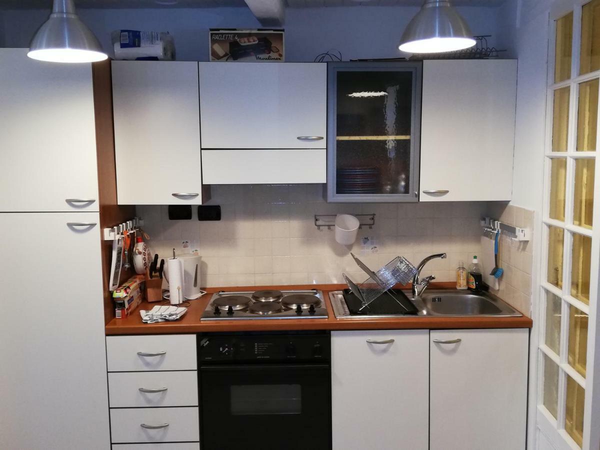 Au Coeur De Tende Apartment Bagian luar foto