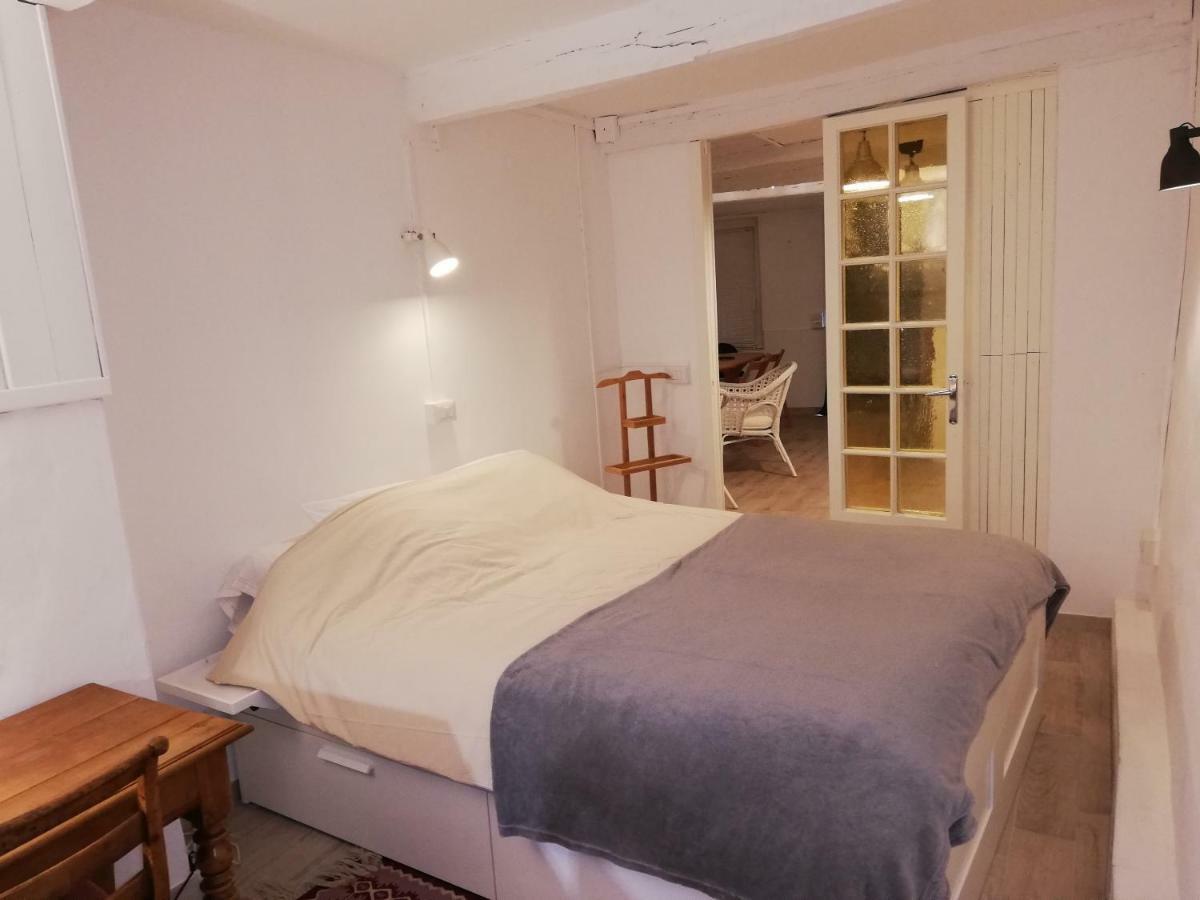 Au Coeur De Tende Apartment Bagian luar foto
