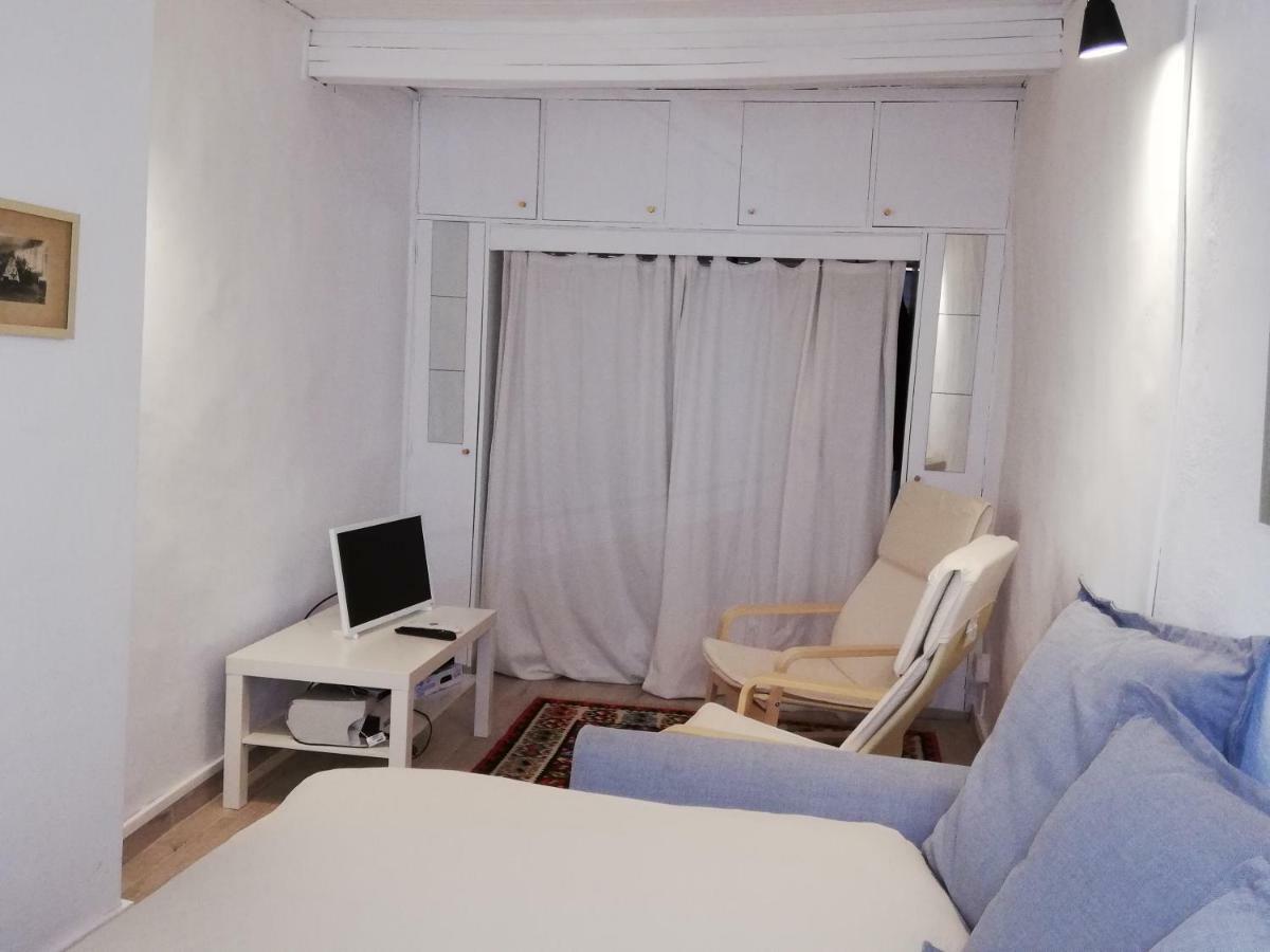 Au Coeur De Tende Apartment Bagian luar foto